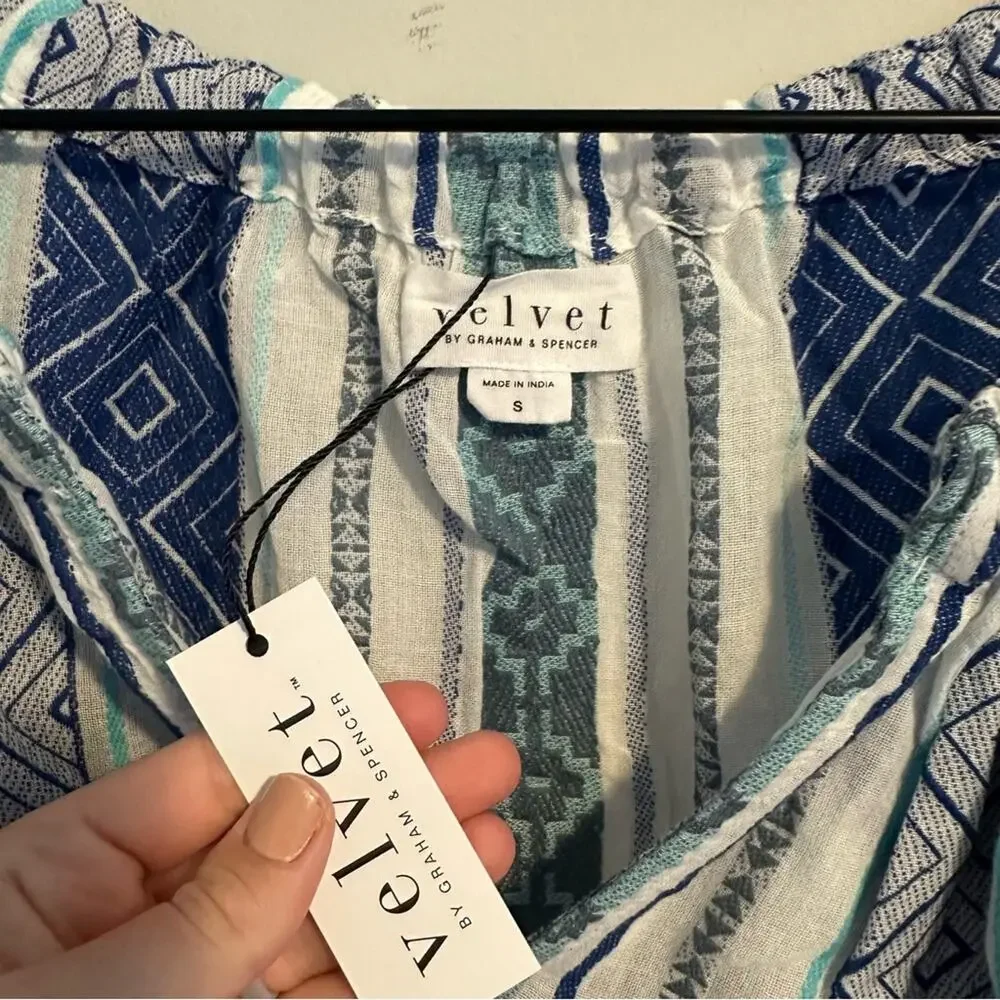 NWT Tuckernuck Velvet by Graham & Spencer Blue White Top Blouse Small